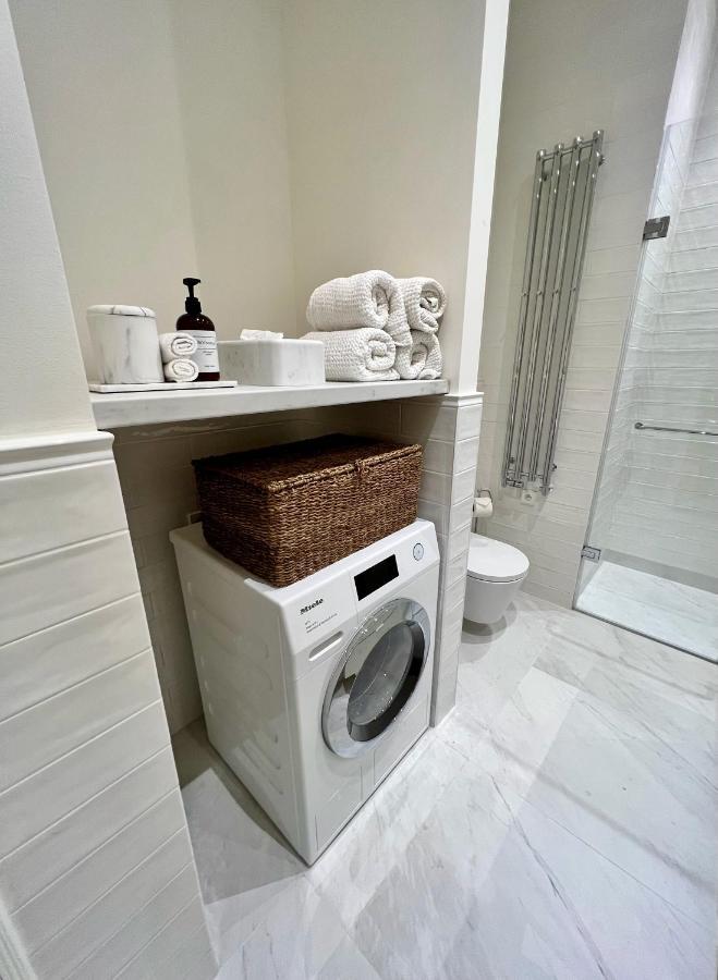 Wabi Sabi Nest W/ Garage Prague