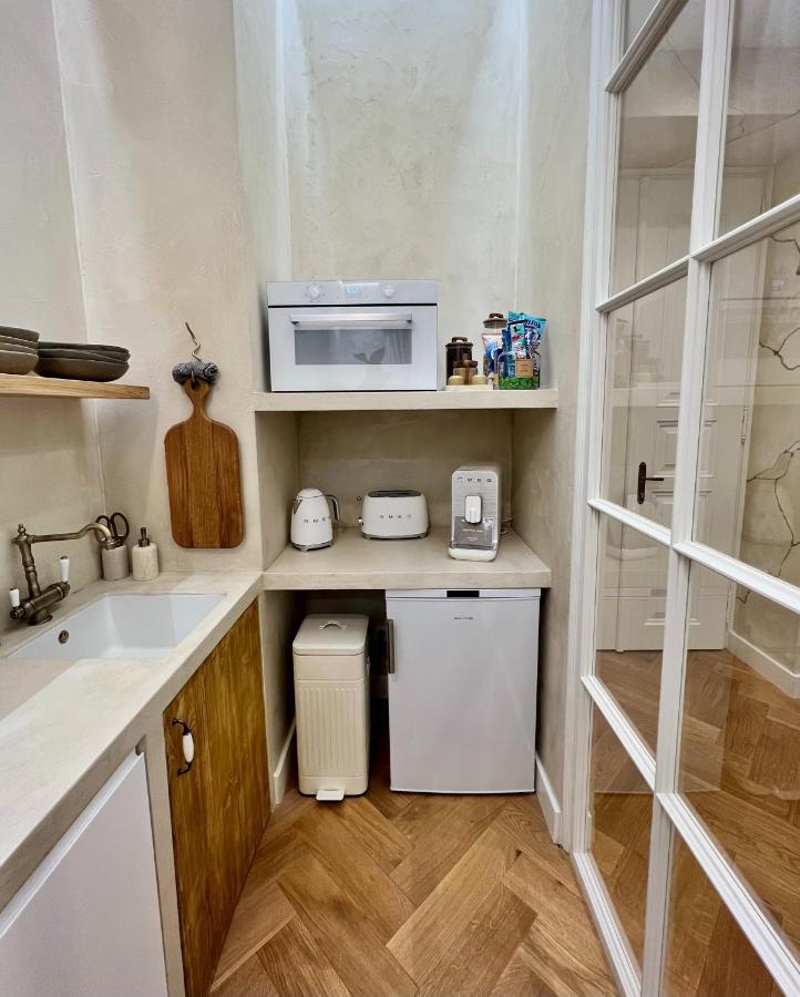 Wabi Sabi Nest W/ Garage * Prague